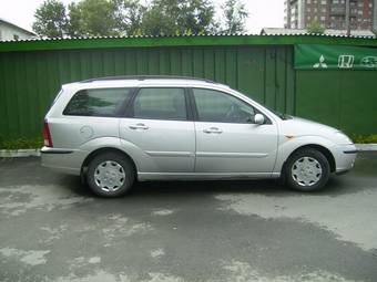 2004 Ford Focus Pictures