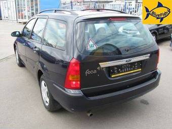 2004 Ford Focus Photos