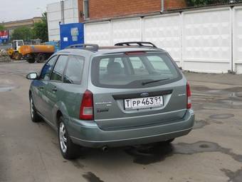 2004 Ford Focus Photos