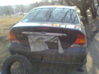 2004 Ford Focus Pictures