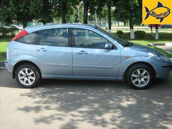 2004 Ford Focus Photos