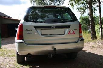 2004 Ford Focus Photos