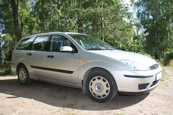 2004 Ford Focus Photos