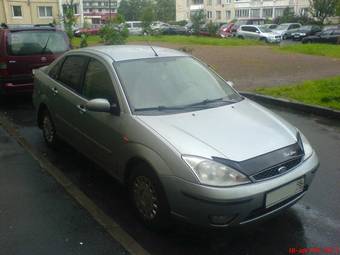 2004 Ford Focus Photos