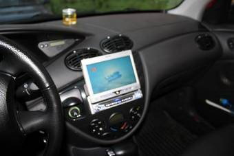2004 Ford Focus Photos