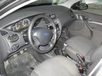 2004 Ford Focus Pictures