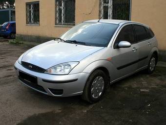 2004 Ford Focus Photos