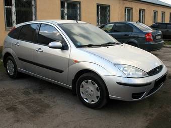 2004 Ford Focus Photos