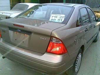 2005 Ford Focus Pictures