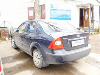 2005 Ford Focus Pictures