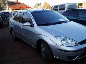 2005 Ford Focus Photos