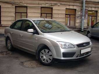 2005 Ford Focus Pictures