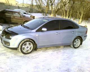 2005 Ford Focus Images