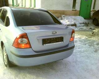2005 Ford Focus Pictures