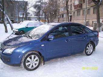 2005 Ford Focus Pictures