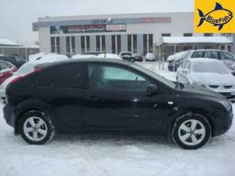 2005 Ford Focus Images