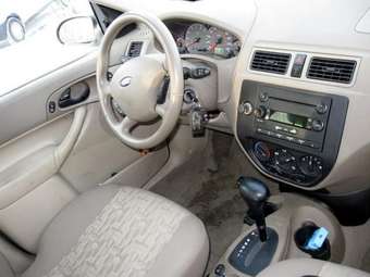 2005 Ford Focus Pictures