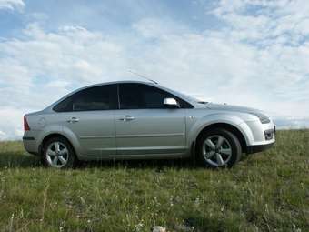 2005 Ford Focus Wallpapers