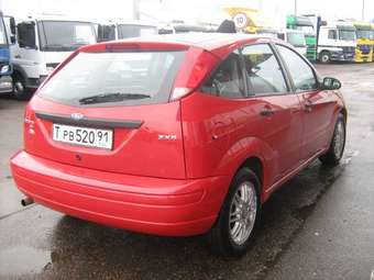 2005 Ford Focus Pics