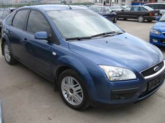2005 Ford Focus Pictures