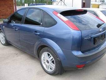 2005 Ford Focus Pictures