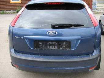 2005 Ford Focus Photos