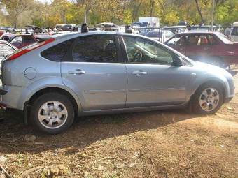 2005 Ford Focus Pictures