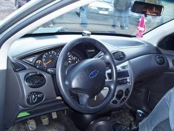 2005 Ford Focus Pictures