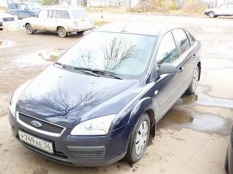 2005 Ford Focus Pics