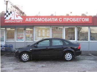 2005 Ford Focus Pictures