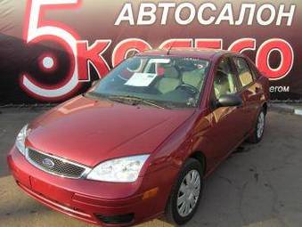 2005 Ford Focus Pictures