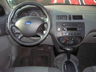 2005 Ford Focus Pictures