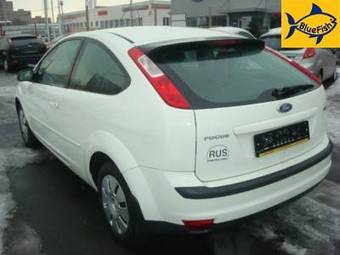 2005 Ford Focus Pictures