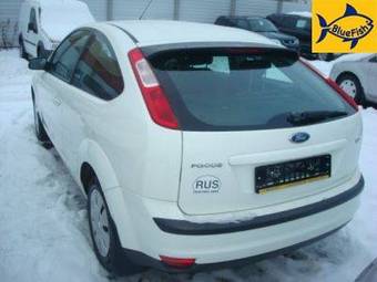2005 Ford Focus Pics