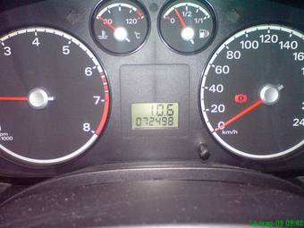 2005 Ford Focus Pictures