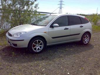 2005 Ford Focus Photos