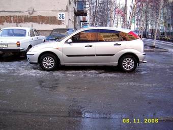 2005 Ford Focus Pictures