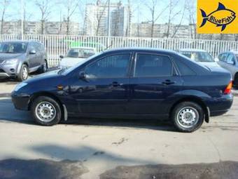2005 Ford Focus Photos