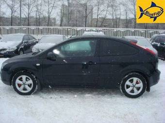 2005 Ford Focus Pictures