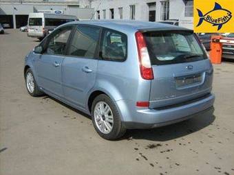 2005 Ford Focus Photos