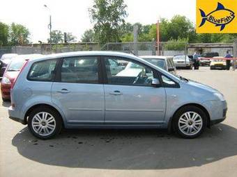 2005 Ford Focus Photos