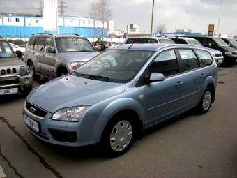 2005 Ford Focus Pictures