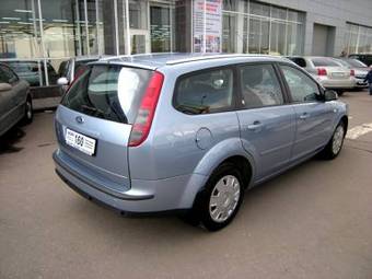 2005 Ford Focus Pictures
