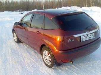 2005 Ford Focus Photos