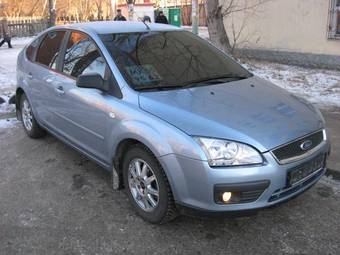 2005 Ford Focus Pictures