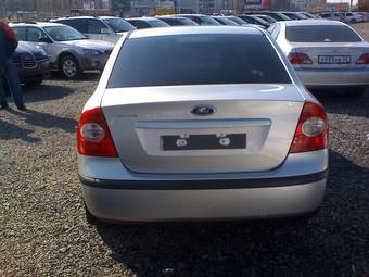 2005 Ford Focus Pictures