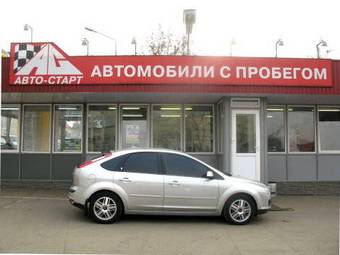 2005 Ford Focus Pictures