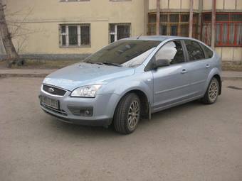 2005 Ford Focus Pictures