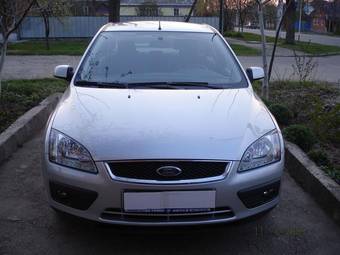 2005 Ford Focus Pictures