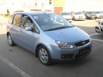 2005 Ford Focus Photos